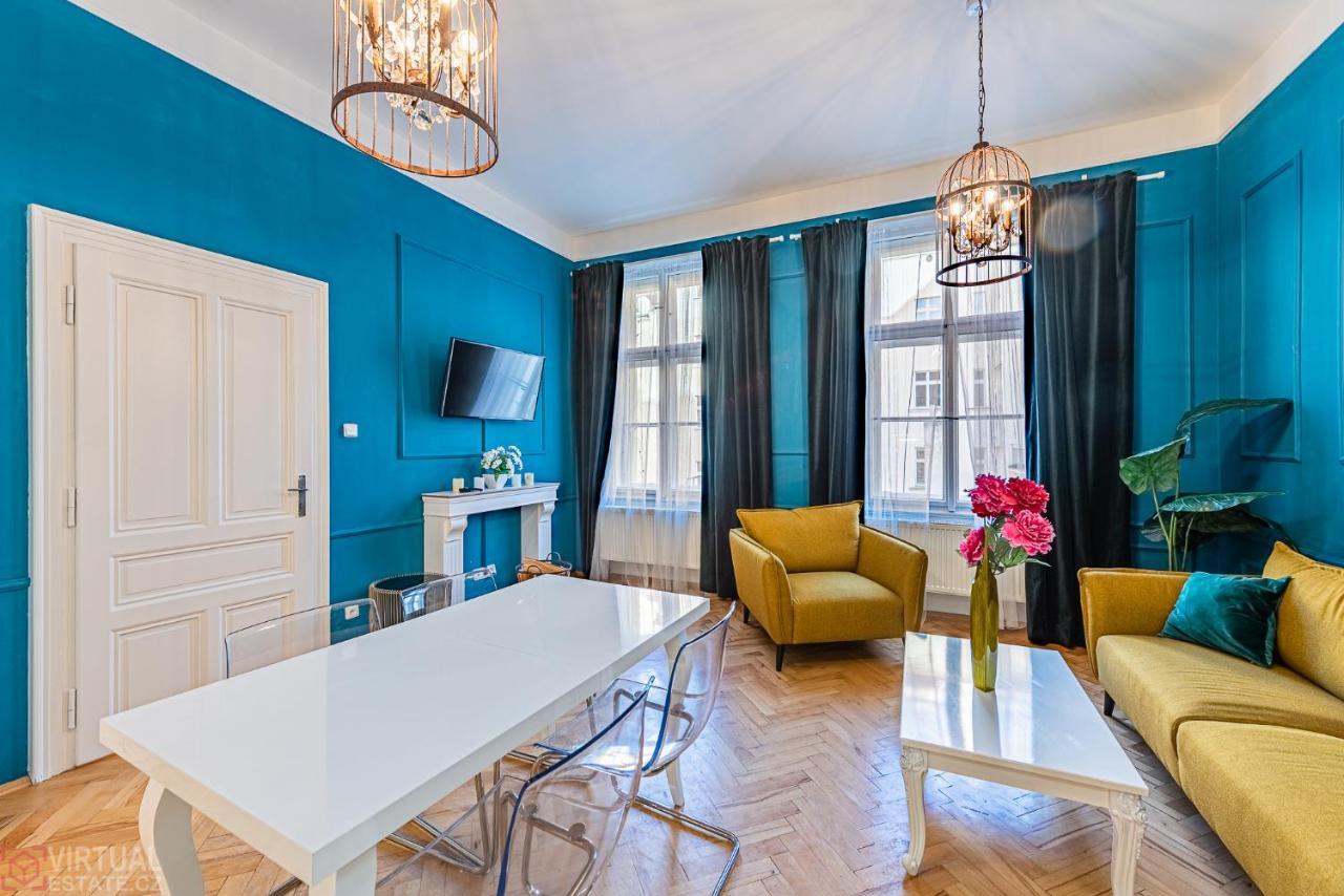Colorful Wenceslas Square Apartment Prague Luaran gambar