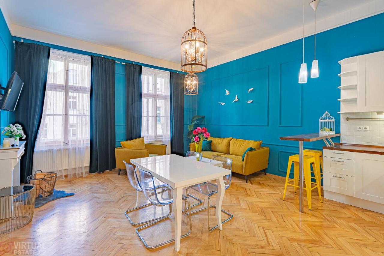 Colorful Wenceslas Square Apartment Prague Luaran gambar